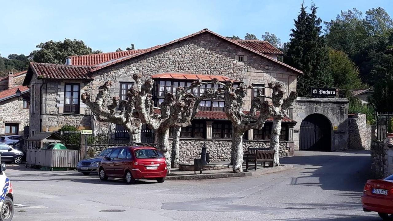 Meson El Pucheru Hotel Barcenaciones Bagian luar foto